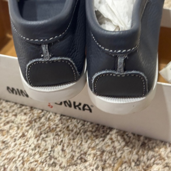 Navy Minnetonka Black Moccasins with Red and Blue Beadwork - Picture 10 of 12